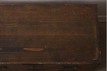 アンティーク家具　明治期　前面桐材　味わいのある木肌が魅力の衣裳箪笥(引き出し、ローチェスト、桐箪笥、桐たんす)(R-039823)