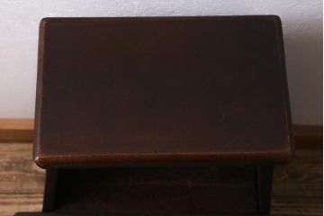 アンティーク雑貨　昭和期　古い木の味わいが魅力的な踏み台(ステップ)(R-039843)