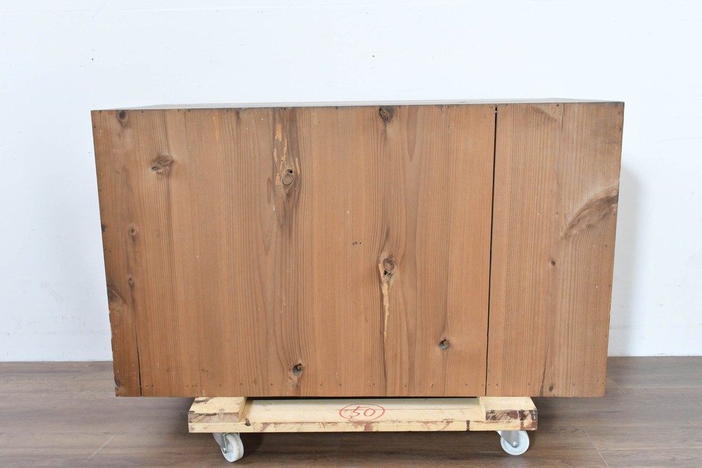 アンティーク家具　和製アンティーク　大正昭和初期　シンプルなデザインが取り入れやすい衣装箪笥(時代箪笥、ローボード、テレビ台)(R-039855)