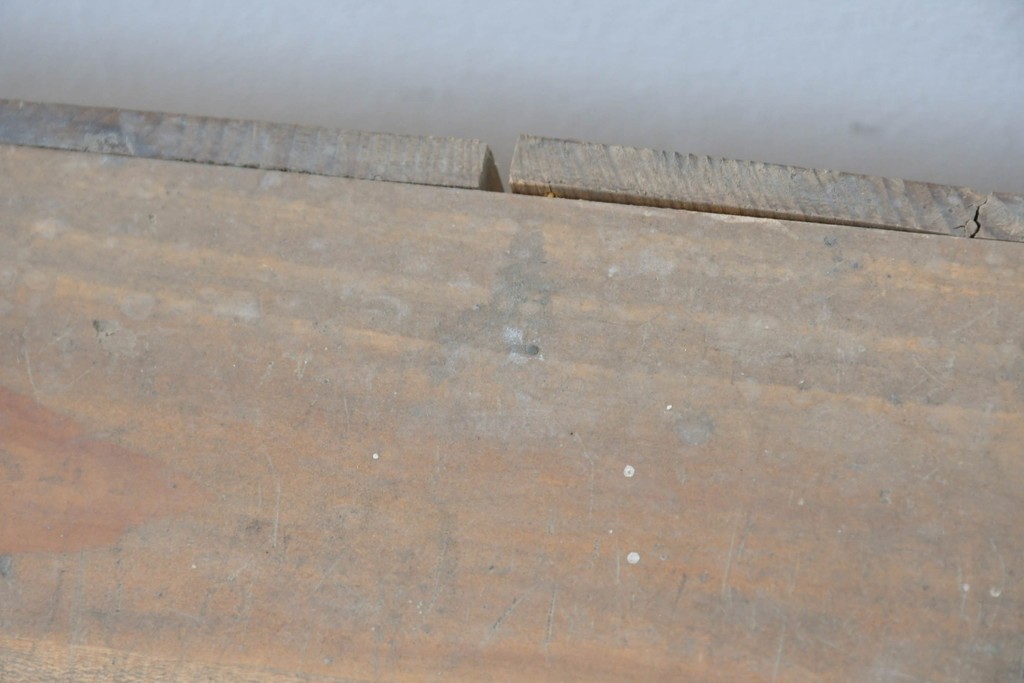 アンティーク家具　和製アンティーク　大正昭和初期　シンプルなデザインが取り入れやすい衣装箪笥(時代箪笥、ローボード、テレビ台)(R-039855)