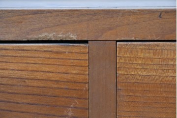 アンティーク家具　和製アンティーク　大正昭和初期　シンプルなデザインが取り入れやすい衣装箪笥(時代箪笥、ローボード、テレビ台)(R-039855)