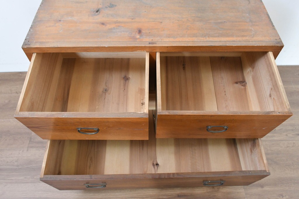 アンティーク家具　和製アンティーク　大正昭和初期　シンプルなデザインが取り入れやすい衣装箪笥(時代箪笥、ローボード、テレビ台)(R-039855)