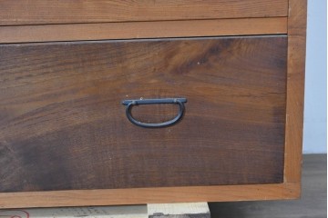 アンティーク家具　和製アンティーク　大正昭和初期　シンプルなデザインが取り入れやすい衣装箪笥(時代箪笥、ローボード、テレビ台)(R-039855)