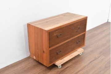 アンティーク家具　和製アンティーク　大正昭和初期　シンプルなデザインが取り入れやすい衣装箪笥(時代箪笥、ローボード、テレビ台)(R-039856)
