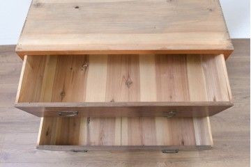 アンティーク家具　和製アンティーク　大正昭和初期　シンプルなデザインが取り入れやすい衣装箪笥(時代箪笥、ローボード、テレビ台)(R-039856)