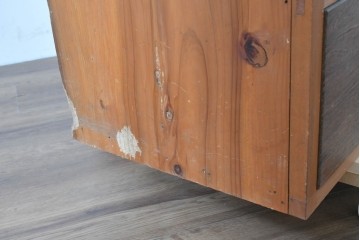 アンティーク家具　和製アンティーク　大正昭和初期　シンプルなデザインが取り入れやすい衣装箪笥(時代箪笥、ローボード、テレビ台)(R-039856)