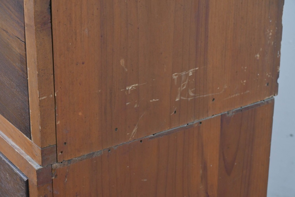 アンティーク家具　和製アンティーク　大正昭和初期　シンプルなデザインが取り入れやすい重ね箪笥(時代箪笥、ローボード、テレビ台)(R-039857)