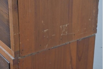 アンティーク家具　和製アンティーク　大正昭和初期　シンプルなデザインが取り入れやすい重ね箪笥(時代箪笥、ローボード、テレビ台)(R-039857)