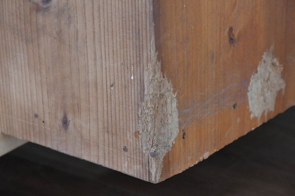 アンティーク家具　和製アンティーク　大正昭和初期　シンプルなデザインが取り入れやすい重ね箪笥(時代箪笥、ローボード、テレビ台)(R-039857)