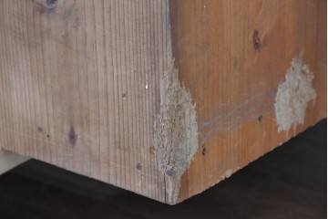 アンティーク家具　和製アンティーク　大正昭和初期　シンプルなデザインが取り入れやすい重ね箪笥(時代箪笥、ローボード、テレビ台)(R-039857)