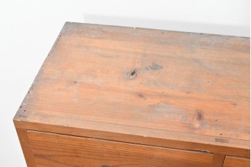 アンティーク家具　和製アンティーク　大正昭和初期　シンプルなデザインが取り入れやすい重ね箪笥(時代箪笥、ローボード、テレビ台)(R-039857)