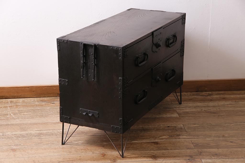 アンティーク家具　明治期　箪笥リメイク　三方ケヤキ材　上手物　フラップダウン扉の脚付きテレビ台(テレビボード、リビングボード)(R-039859)