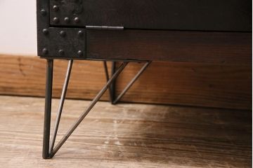 アンティーク家具　明治期　箪笥リメイク　三方ケヤキ材　上手物　フラップダウン扉の脚付きテレビ台(テレビボード、リビングボード)(R-039859)