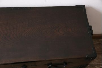 アンティーク家具　明治期　箪笥リメイク　三方ケヤキ材　上手物　フラップダウン扉の脚付きテレビ台(テレビボード、リビングボード)(R-039859)