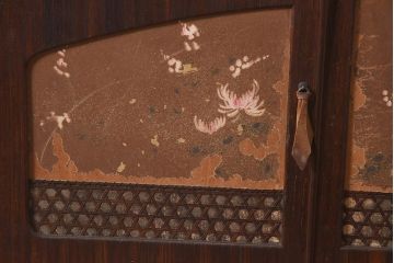 アンティーク家具　指物家具　前面桑材　網代扉　透かし入り　上手物の茶棚(飾り棚、収納棚)(R-039862)