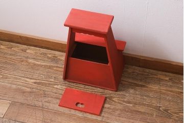 アンティーク雑貨　ペイント家具　ポップなカラーがおしゃれなレトロな踏み台(ステップ、飾り台、花台)(R-039874)