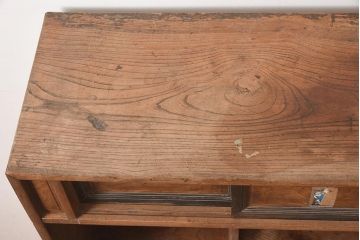 アンティーク家具　工芸家具　三方ケヤキ材　美しい玉杢が堪能できる上手物の茶棚(収納棚、戸棚)(R-039880)