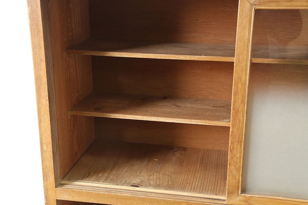 アンティーク家具　昭和中期　レトロな佇まいの作業台付き食器棚(収納棚、戸棚、キャビネット)(R-039892)