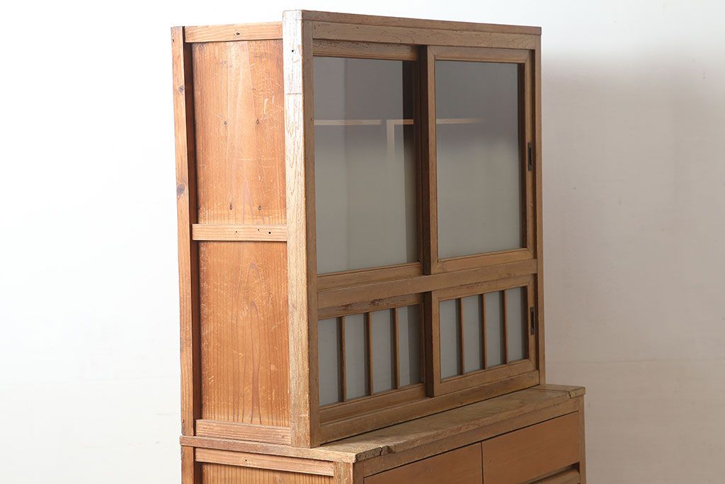 アンティーク家具　昭和中期　レトロな佇まいの作業台付き食器棚(収納棚、戸棚、キャビネット)(R-039892)