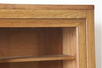 アンティーク家具　昭和中期　レトロな佇まいの作業台付き食器棚(収納棚、戸棚、キャビネット)(R-039892)