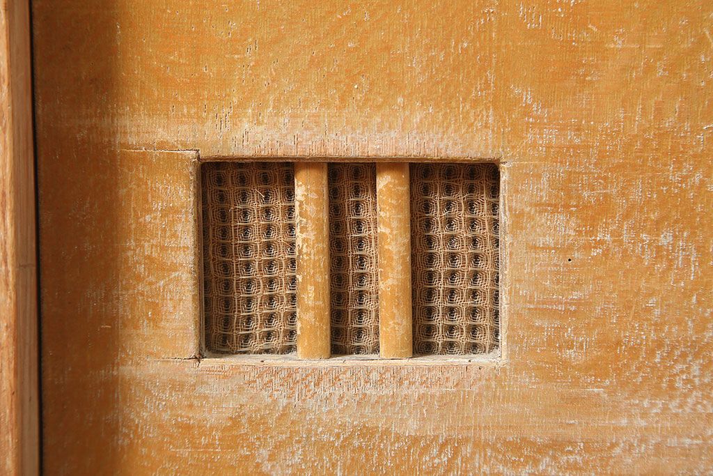 アンティーク家具　昭和中期　レトロな佇まいの作業台付き食器棚(収納棚、戸棚、キャビネット)(R-039892)