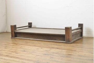 アンティーク家具　明治大正期　総ケヤキ材　大振りなサイズのシンプルな置き床(飾り台、棚)(R-039893)