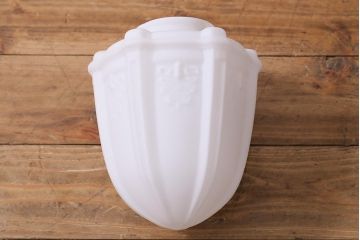 アンティーク照明　クラシカルな模様がおしゃれな陽刻照明(ペンダントライト、天井照明、吊り下げ照明)(R-039904)