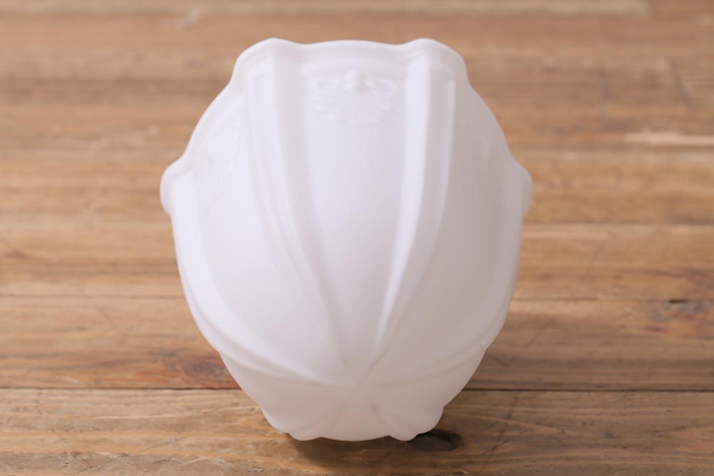 アンティーク照明　クラシカルな模様がおしゃれな陽刻照明(ペンダントライト、天井照明、吊り下げ照明)(R-039904)