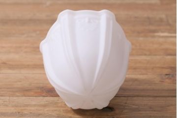 アンティーク照明　クラシカルな模様がおしゃれな陽刻照明(ペンダントライト、天井照明、吊り下げ照明)(R-039904)