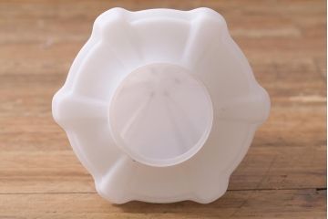 アンティーク照明　クラシカルな模様がおしゃれな陽刻照明(ペンダントライト、天井照明、吊り下げ照明)(R-039904)