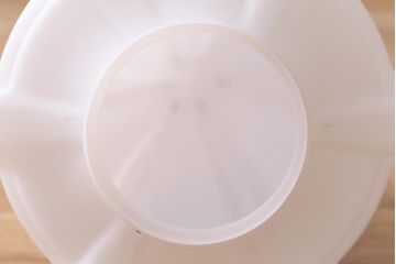 アンティーク照明　クラシカルな模様がおしゃれな陽刻照明(ペンダントライト、天井照明、吊り下げ照明)(R-039904)