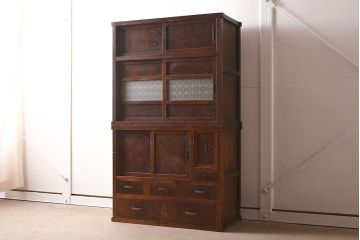 アンティーク家具　和製アンティーク　昭和初期　組子細工が目を惹く重ね水屋箪笥(関東水屋箪笥、食器棚、収納棚)(R-039929)