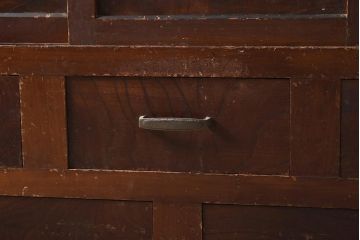 アンティーク家具　和製アンティーク　昭和初期　組子細工が目を惹く重ね水屋箪笥(関東水屋箪笥、食器棚、収納棚)(R-039929)