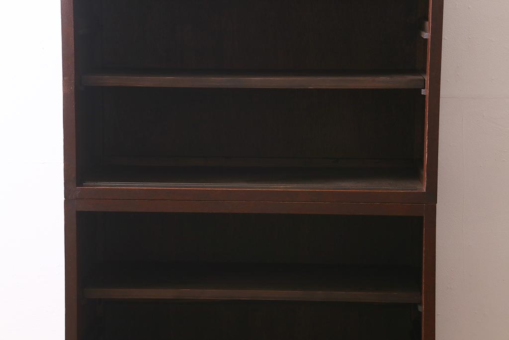 アンティーク家具　ガラス引き戸　シックな空間にも似合うシンプルな重ね戸棚(収納棚、戸棚、キャビネット)(R-039946)