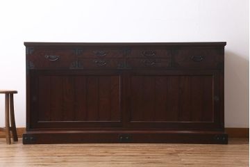 中古　筑後民芸家具　天板リメイク・厚い栗材　重厚感のある佇まいが魅力のサイドボード(収納棚、食器棚、テレビボード)(R-039947)