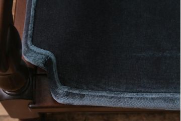 中古　松本民芸家具　D型布張り椅子　クラシカルなデザインが魅力の3人掛けソファ(ベンチ、ソファ)(定価約55万円)(R-039950)