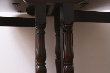 中古　松本民芸家具　脚のデザインがシックな27型バタフライ卓(ドロップリーフテーブル、ダイニングテーブル)(定価約19万円)(R-039954)