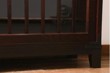 中古　筑後民芸家具　脚付リメイク　和モダンスタイルを高めるサイドボード(戸棚、キャビネット)(R-039955)