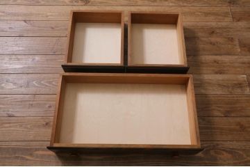 ヴィンテージ家具　松本民芸家具　F型　シックなデザインの高級感漂う食器棚(カップボード、飾り棚、収納棚、本箱、ビンテージ、サイドボード、サイドキャビネット、上下バラ売り可能)(R-039957)