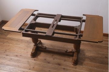 アンティーク家具　イギリスアンティーク　オーク材　ブルボーズレッグが目を引くドローリーフテーブル(エクステンションテーブル、ダイニングテーブル)(R-039960)