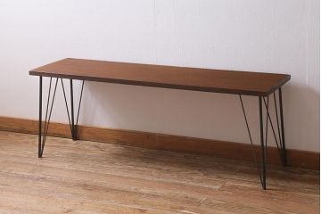 アンティーク家具　和製アンティーク　昭和中期　天板一枚板　リメイク　メンズライクにおすすめな鉄脚ベンチ(板座チェア、椅子)(R-039961)