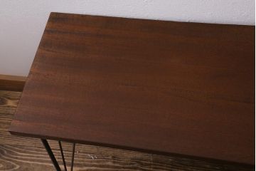 アンティーク家具　和製アンティーク　昭和中期　天板一枚板　リメイク　メンズライクにおすすめな鉄脚ベンチ(板座チェア、椅子)(R-039961)