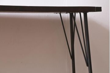 アンティーク家具　古材一枚板リメイク　朴の木　使いこまれた木肌が味わい深い鉄脚テーブル(コンソールテーブル、作業台)(R-039963)