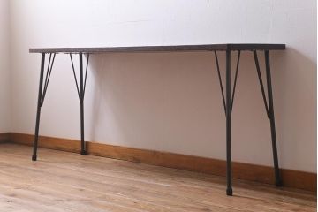 アンティーク家具　古材一枚板リメイク　ラワン材を活かしたシンプルな鉄脚テーブル(コンソールテーブル、作業台)(R-039977)
