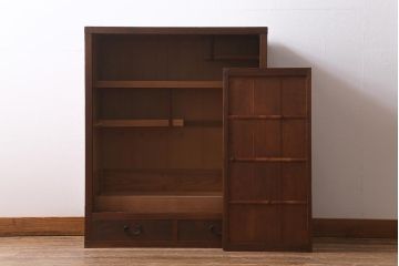 中古　品のある佇まいが魅力の置き水屋(置水屋、茶水屋、戸棚、食器棚、茶棚)(R-039978)
