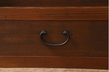 中古　品のある佇まいが魅力の置き水屋(置水屋、茶水屋、戸棚、食器棚、茶棚)(R-039978)