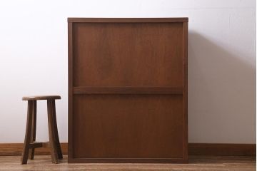 中古　品のある佇まいが魅力の置き水屋(置水屋、茶水屋、戸棚、食器棚、茶棚)(R-039978)