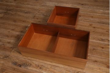 ヴィンテージ家具　北欧スタイル　G-PLAN(ジープラン)　BBシリーズ　スタイリッシュな佇まいのサイドボード(サイドキャビネット、収納棚、ビンテージ)(R-039979)