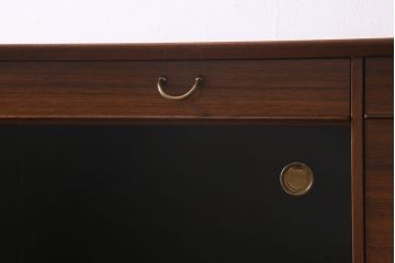 ヴィンテージ家具　北欧スタイル　G-PLAN(ジープラン)　BBシリーズ　スタイリッシュな佇まいのサイドボード(サイドキャビネット、収納棚、ビンテージ)(R-039979)