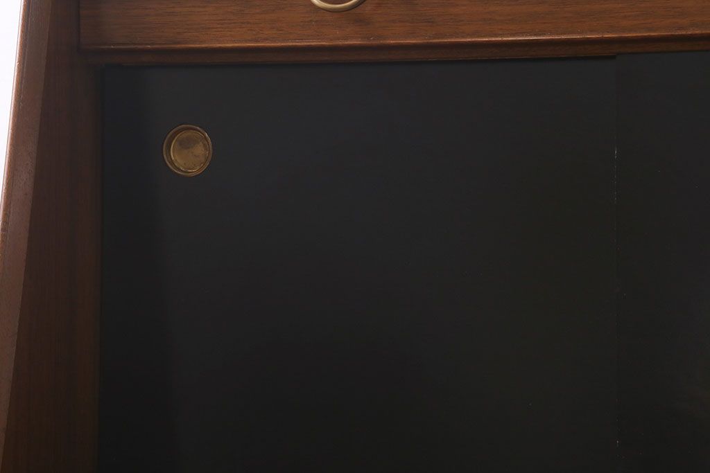 ヴィンテージ家具　北欧スタイル　G-PLAN(ジープラン)　BBシリーズ　スタイリッシュな佇まいのサイドボード(サイドキャビネット、収納棚、ビンテージ)(R-039979)